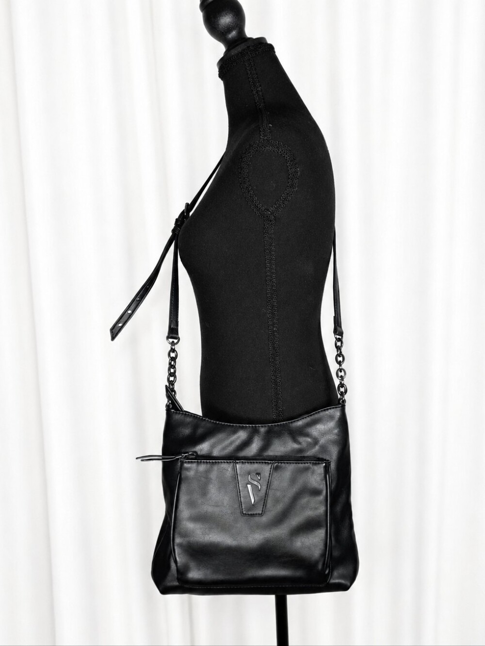 👜 Simply Vera Vera Wang Black Leather Crossbody Shoulder Bag Adjustable Purse - Picture 6 of 8